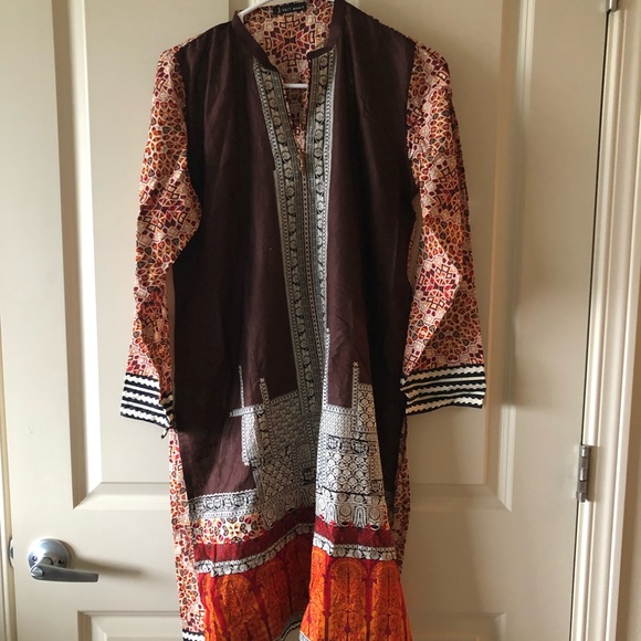 Bundle of 4 kurtas - Picture 4 of 4